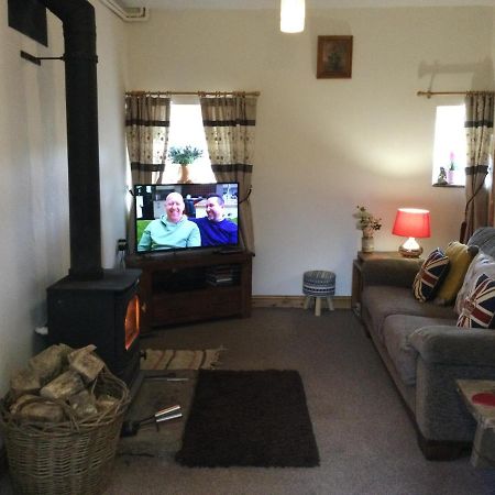 Cosy Rural Cottage Peak District, Pets Welcome Hollinsclough Esterno foto