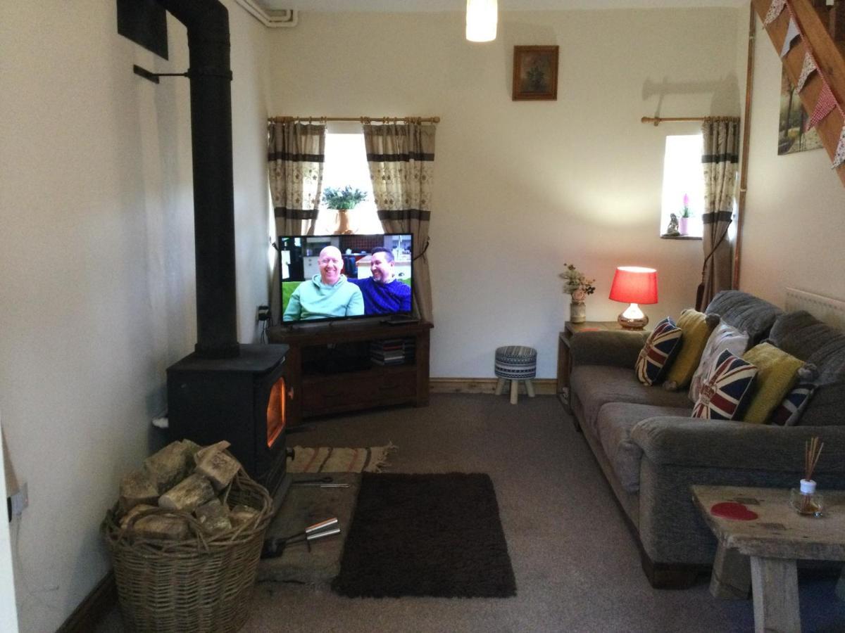 Cosy Rural Cottage Peak District, Pets Welcome Hollinsclough Esterno foto