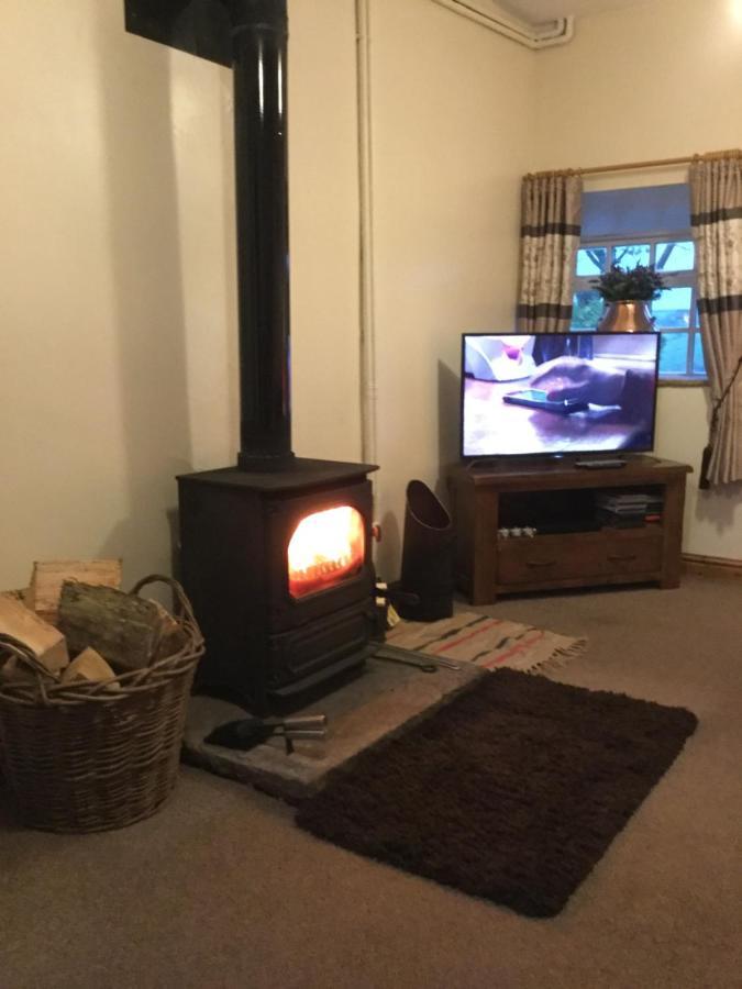 Cosy Rural Cottage Peak District, Pets Welcome Hollinsclough Esterno foto